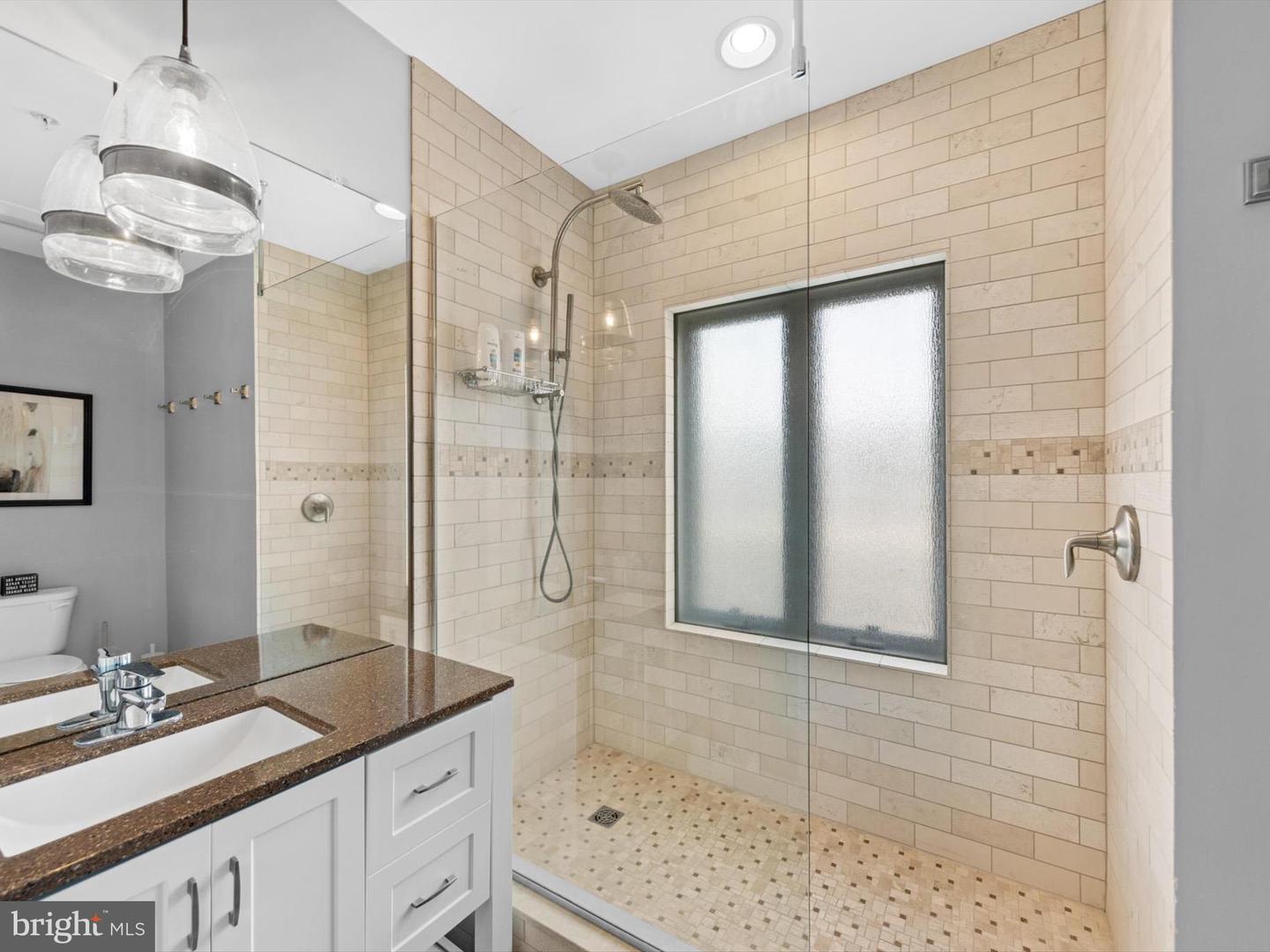 5 87th St #303 & 301 Property Photo 76