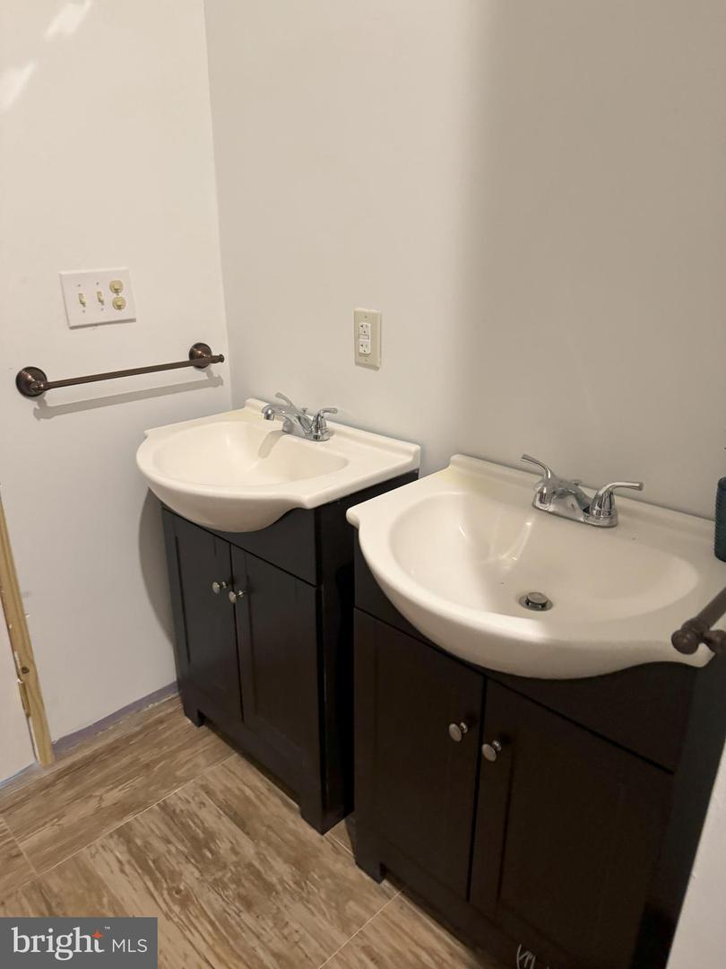 110 W Green Street Property Photo 29
