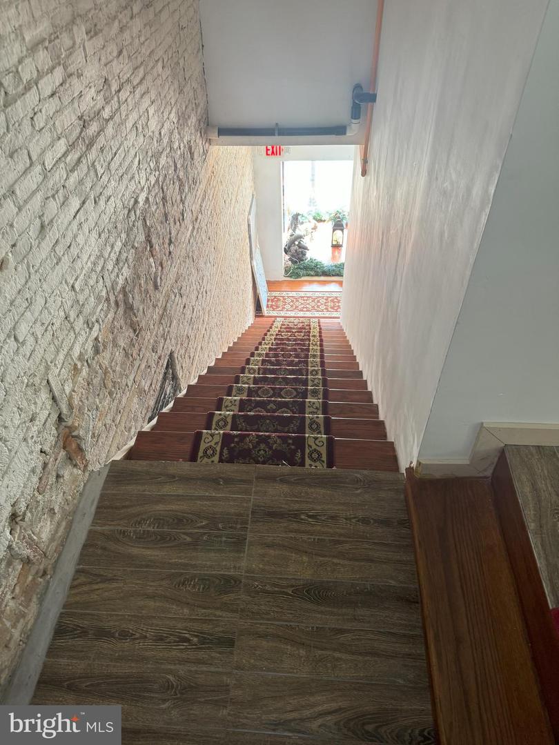 110 W Green Street Property Photo 42