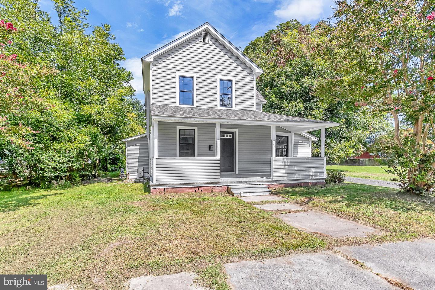 211 Walnut St Property Photo
