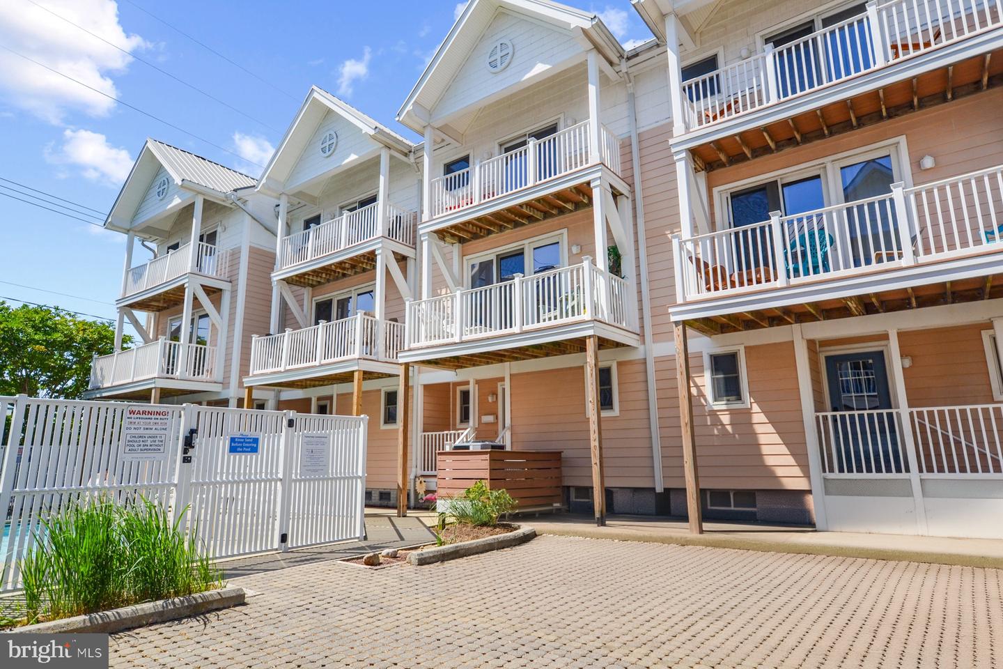 5606 Coastal Hwy #3 Property Photo 1