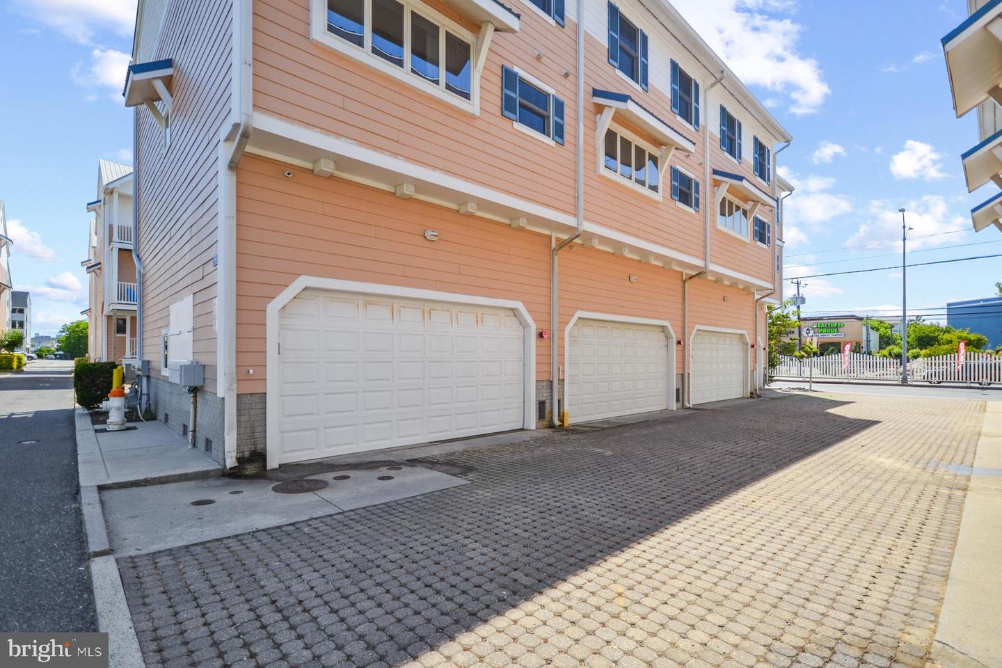 5606 Coastal Hwy #3 Property Photo 2