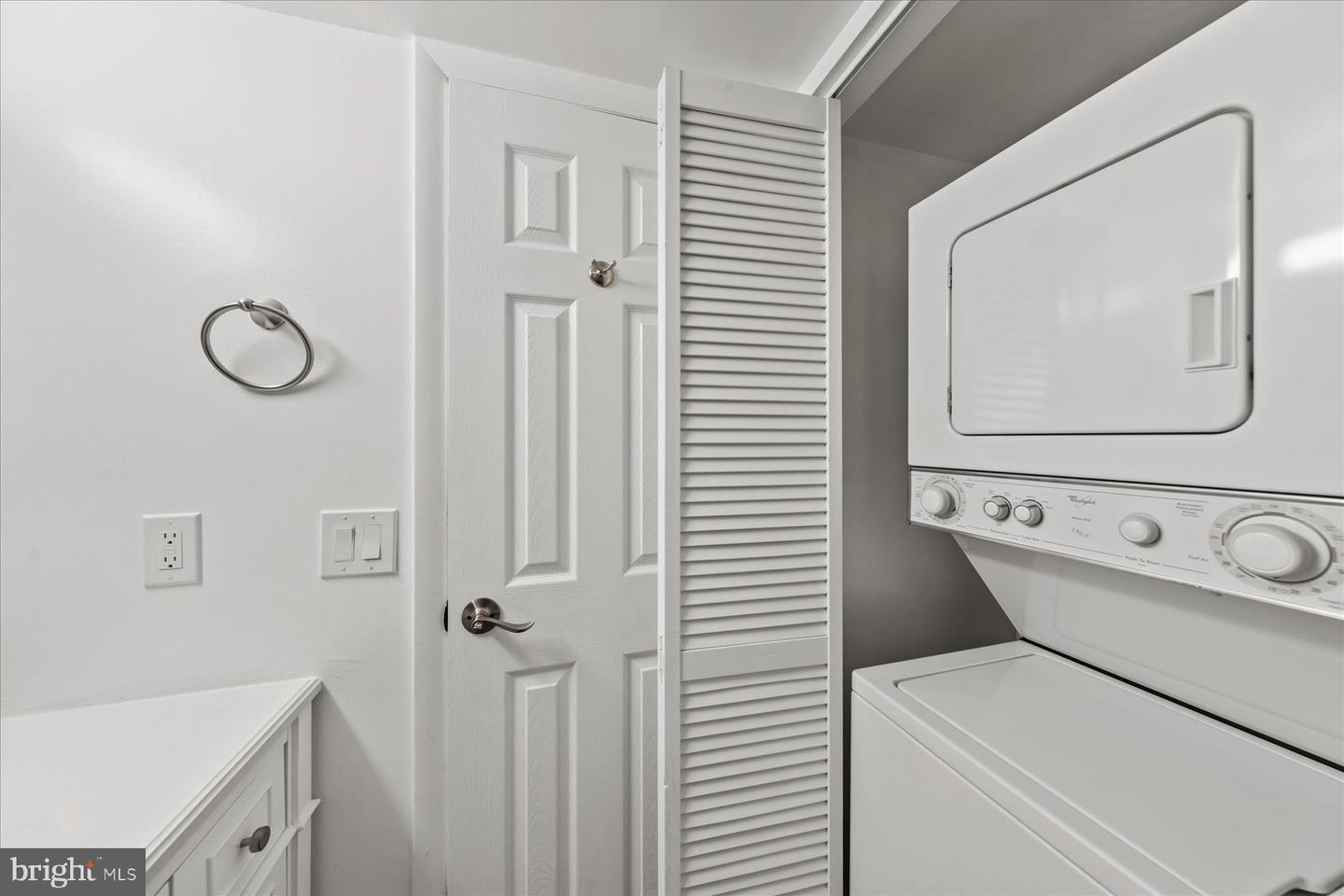 104 127th St #22101 Property Photo 15