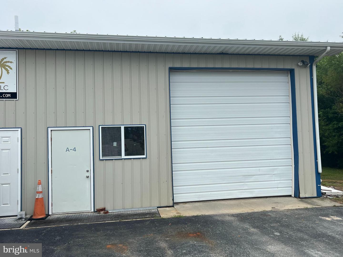 12040 INDUSTRIAL PARK RD #UNIT A1 Property Photo 1