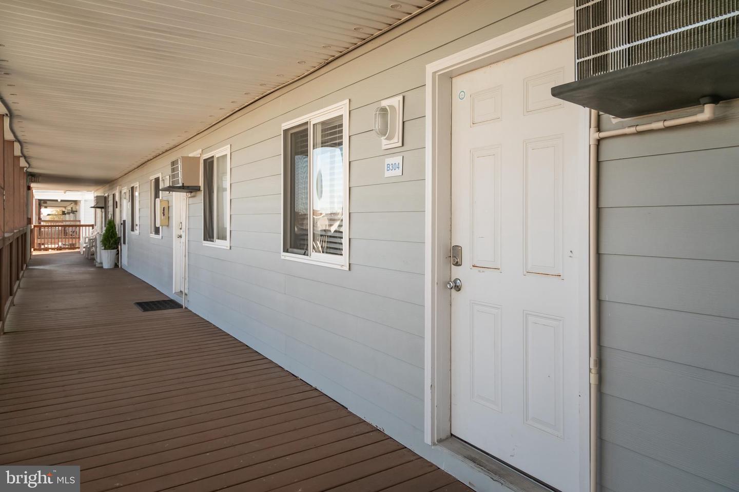 417 Robin Dr #b304 Property Photo 2