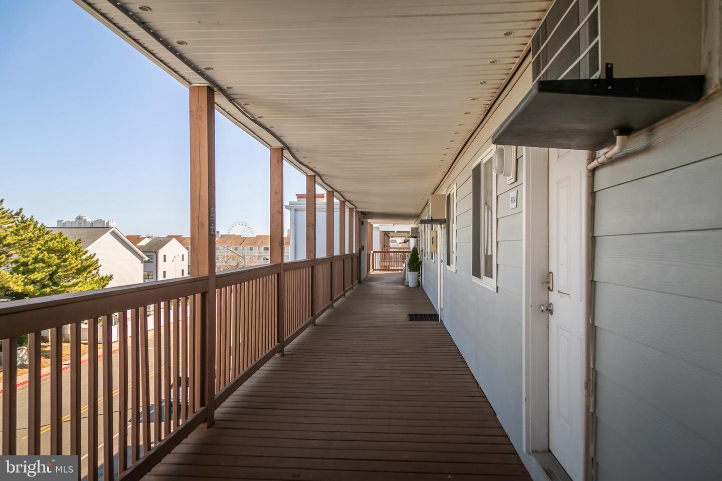 417 Robin Dr #b304 Property Photo 3
