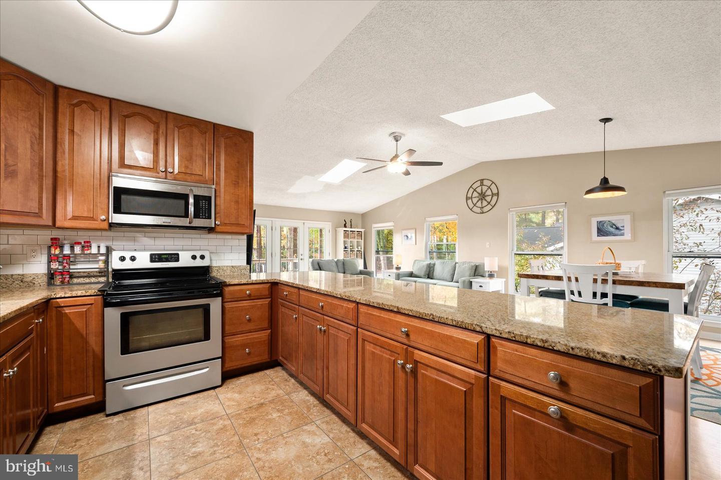 702 Ocean Pkwy Property Photo 20