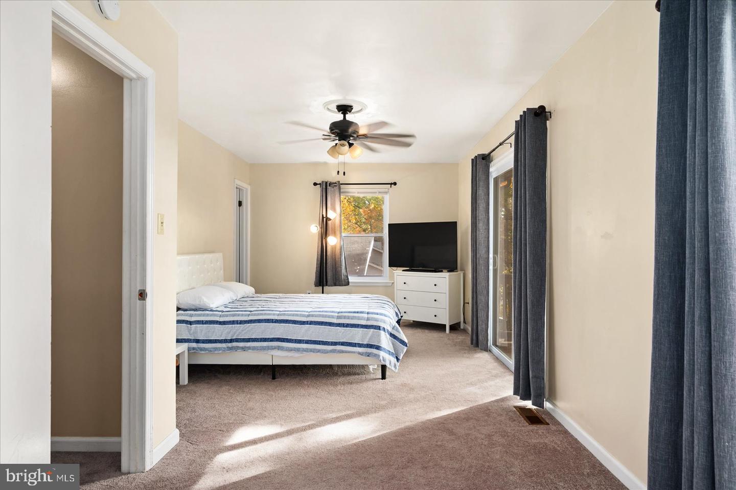 702 Ocean Pkwy Property Photo 29