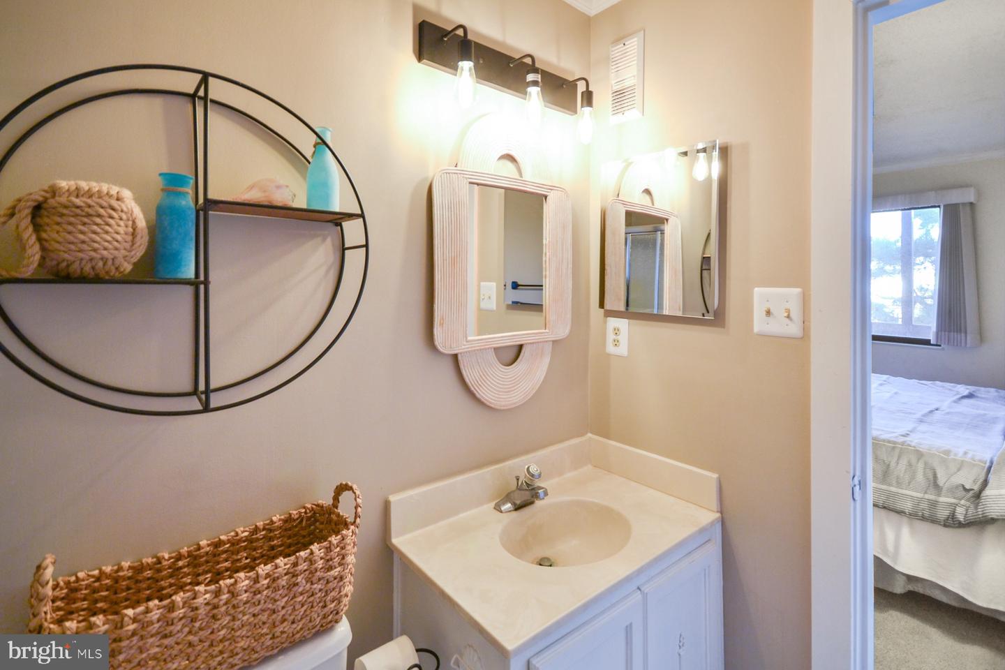 119 Old Landing Rd #204j Property Photo 24