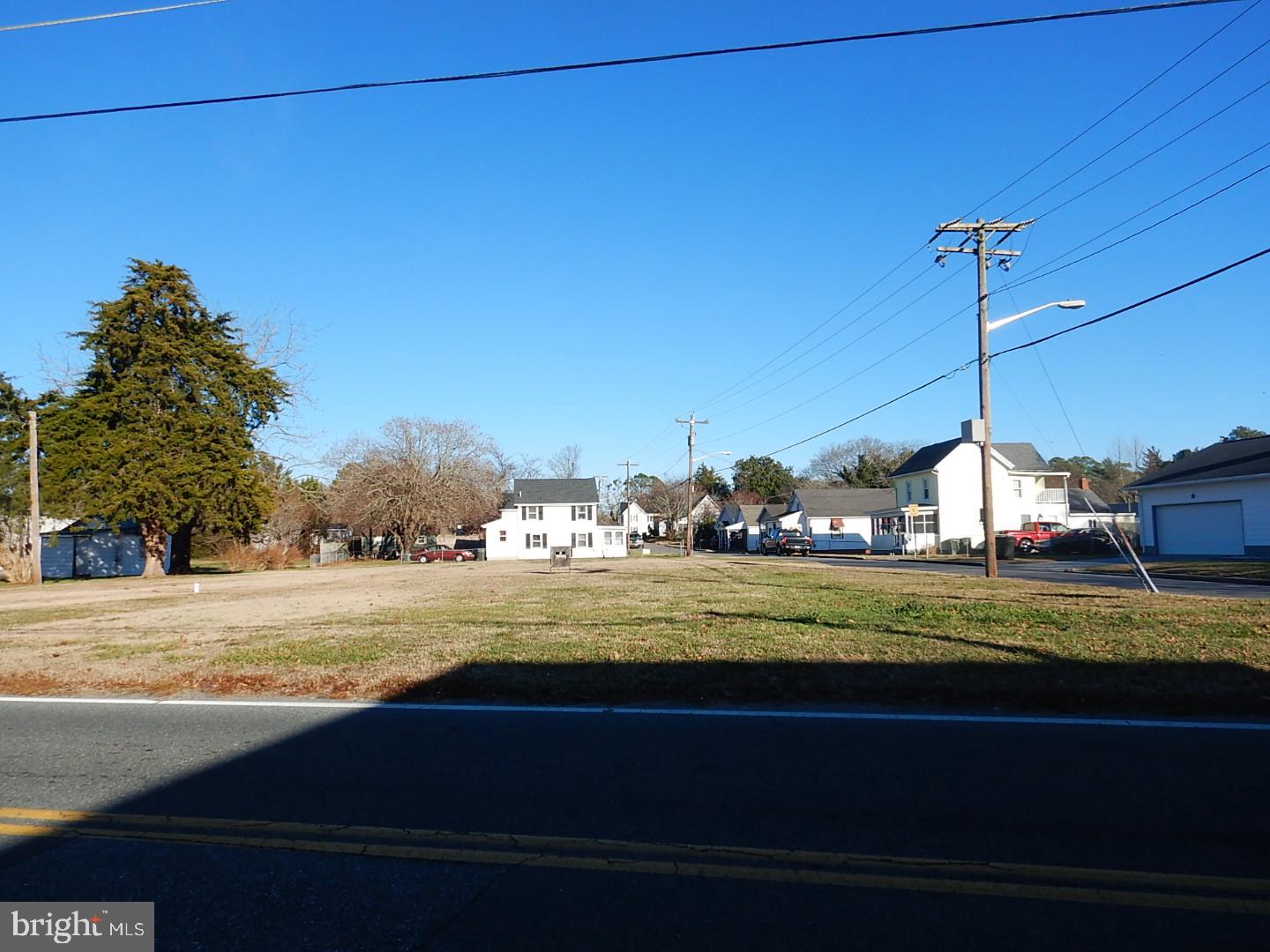 437 W Market St Property Photo 1