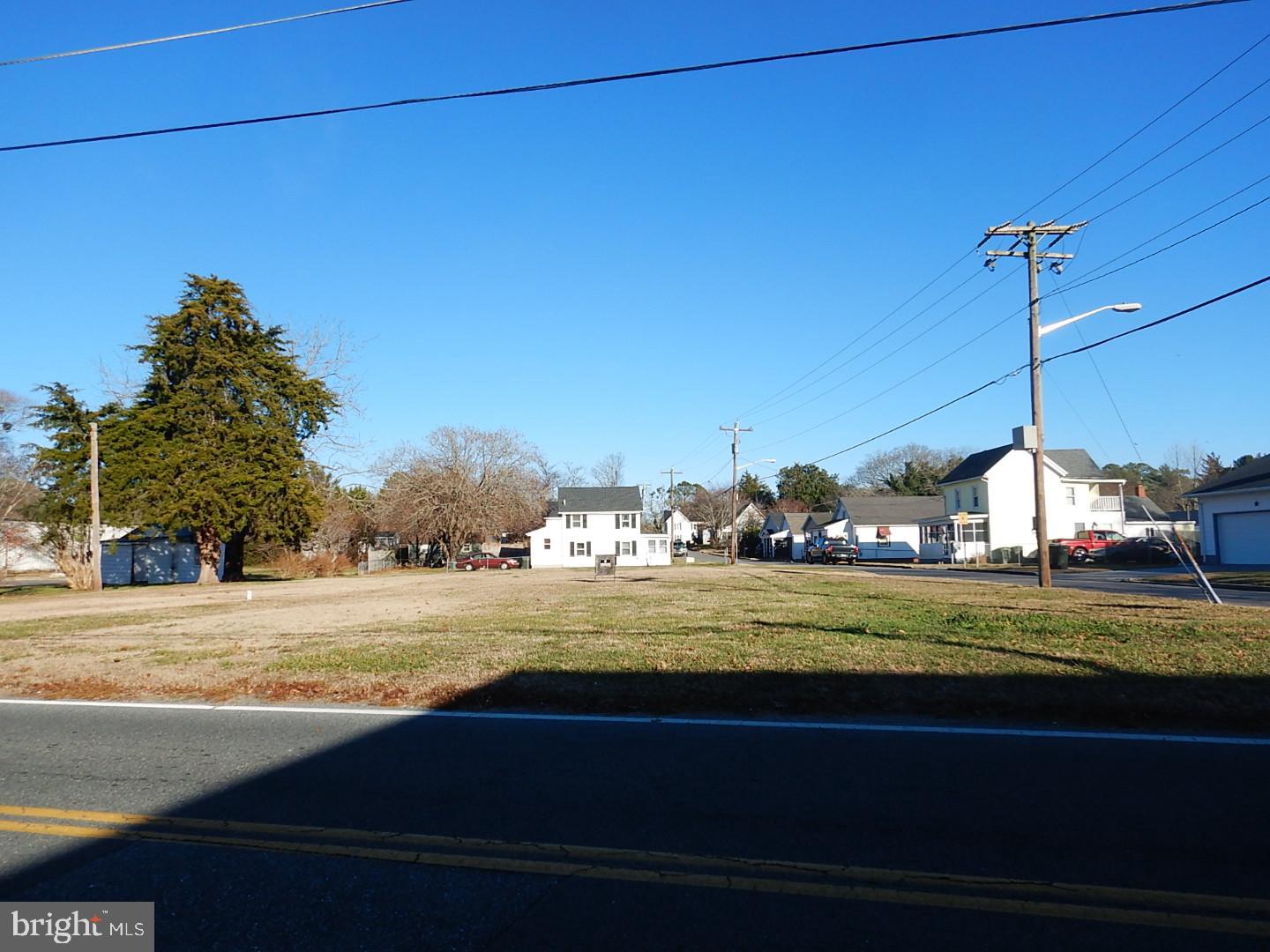 437 W Market St Property Photo 2