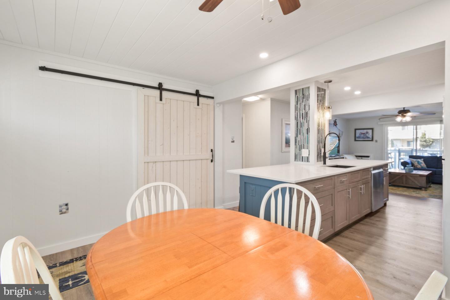 722 Mooring Rd #a104 Property Photo 5
