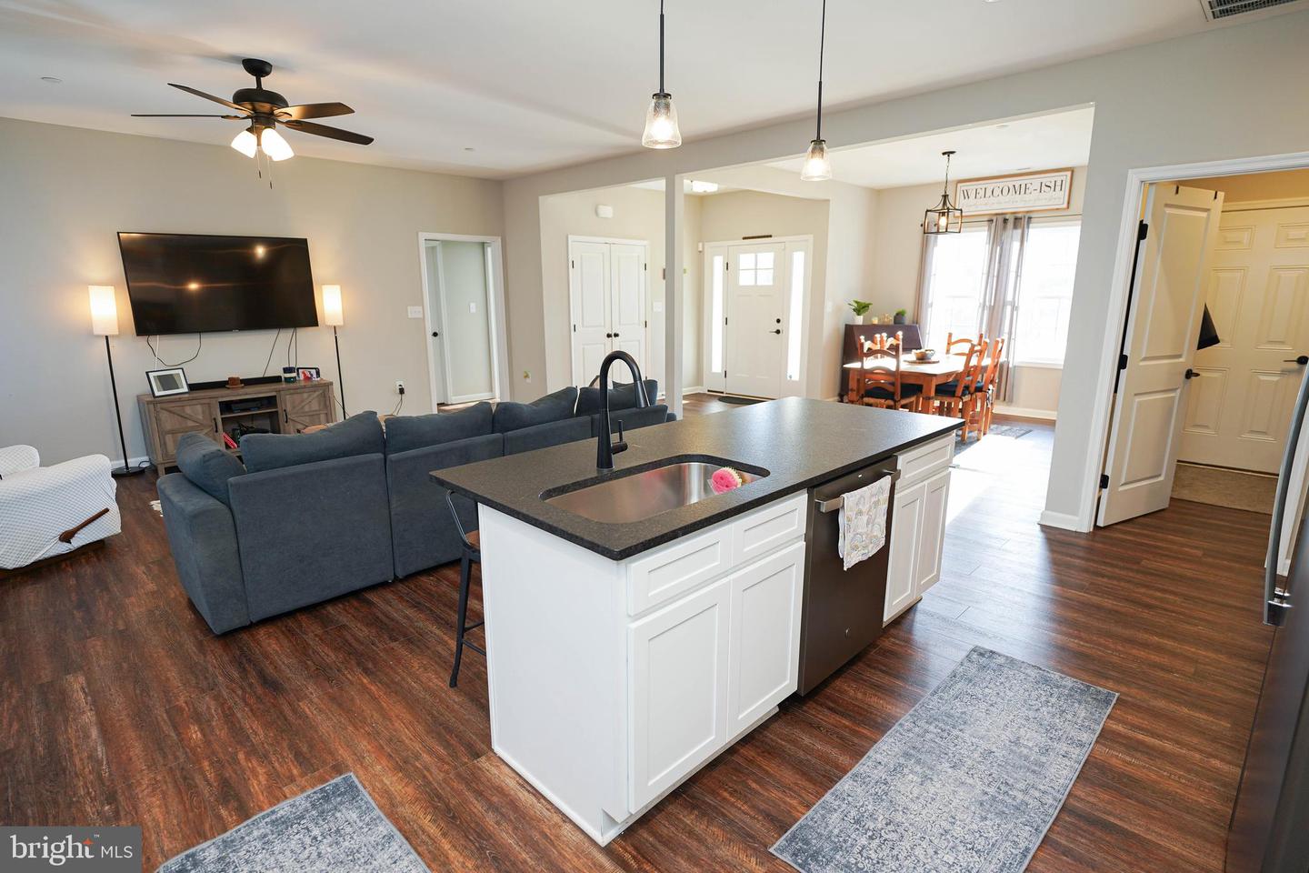 2054 Groton Rd Property Photo 11