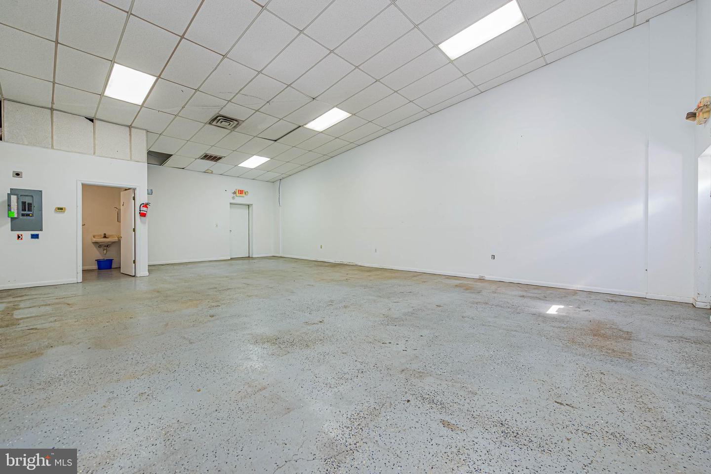 12625 Sunset Ave #4 Property Photo 5