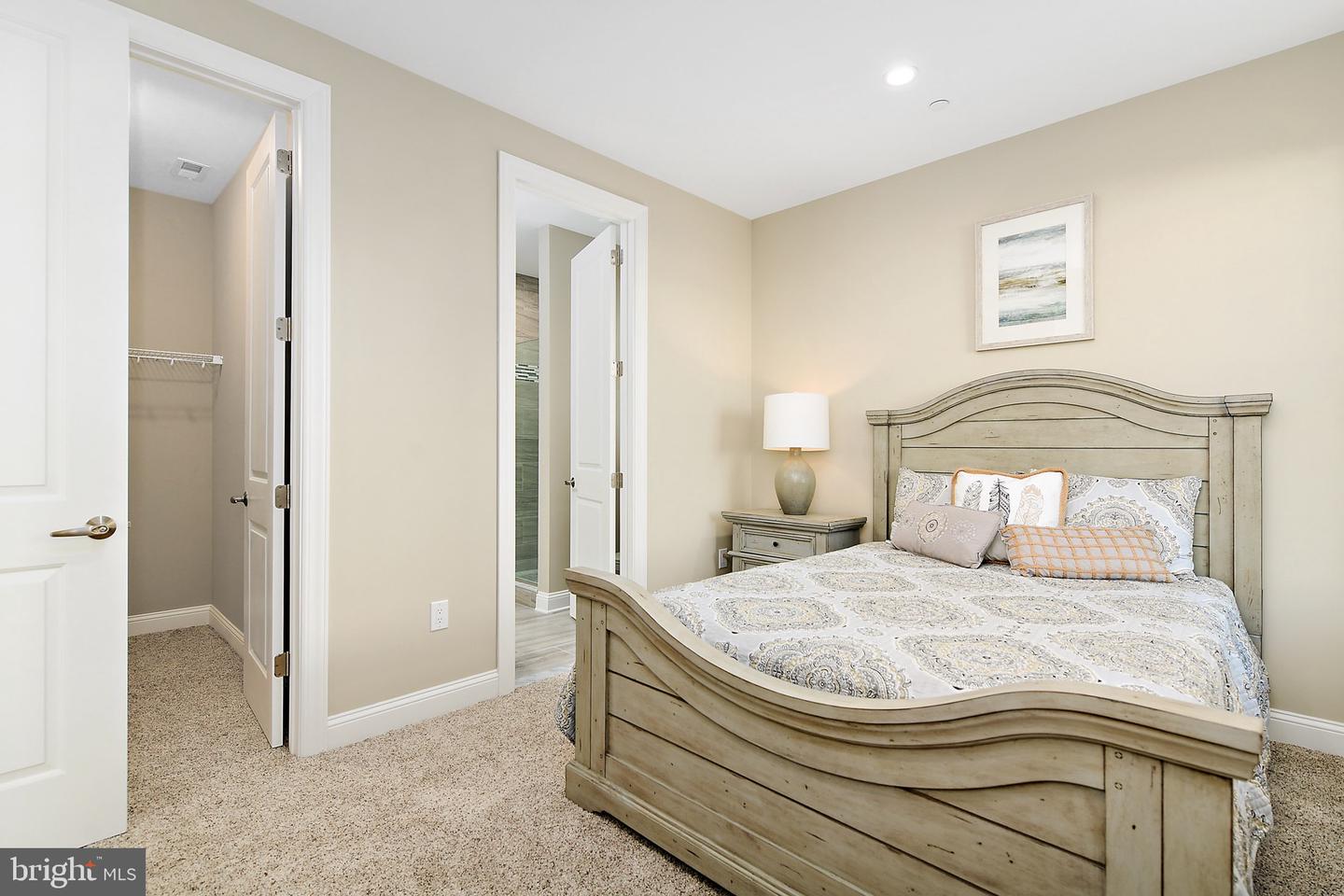 12920 Carmel Ave #13 Property Photo 23