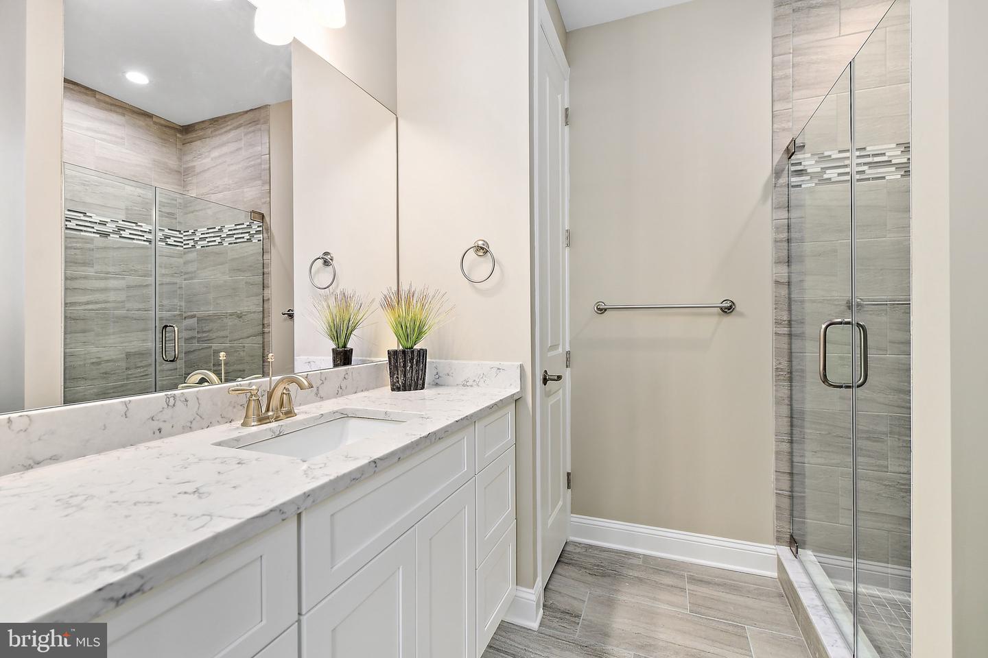 12920 Carmel Ave #13 Property Photo 24