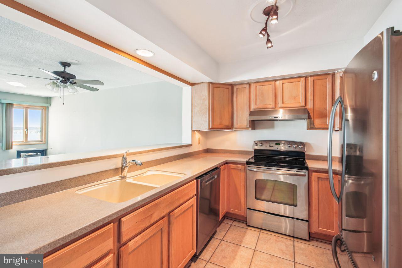 305 Seabay Ln #c7 Property Photo 4