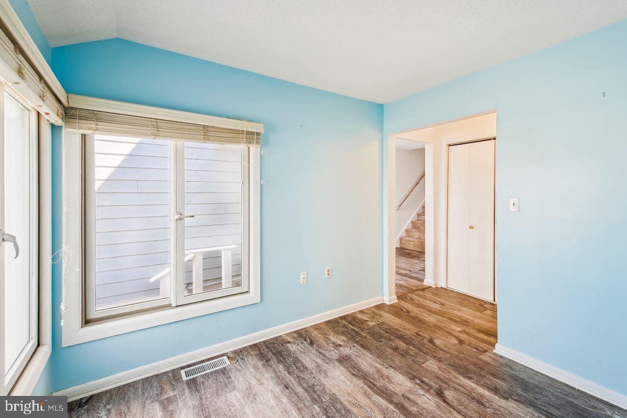 305 Seabay Ln #c7 Property Photo 6