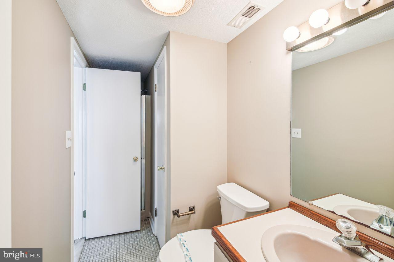 305 Seabay Ln #c7 Property Photo 18