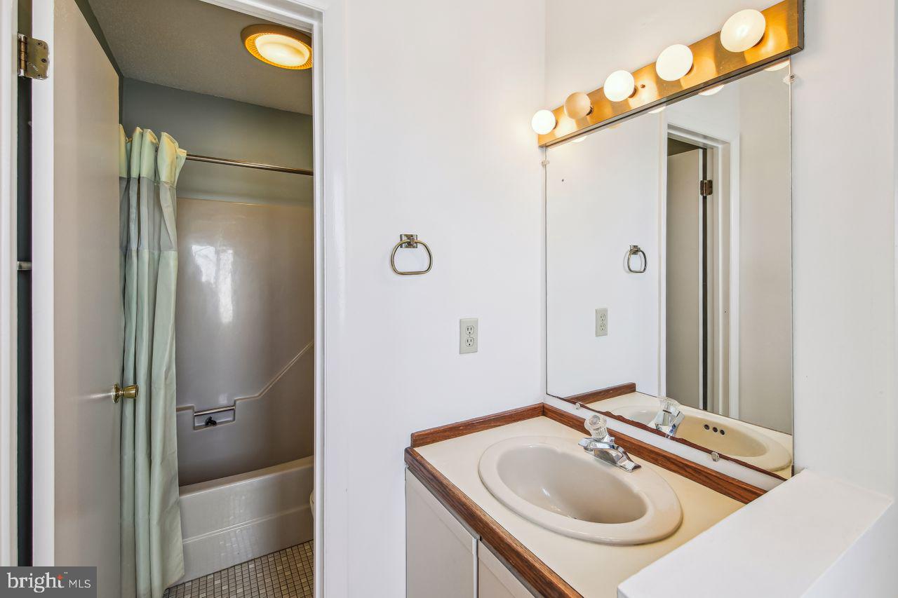 305 Seabay Ln #c7 Property Photo 22