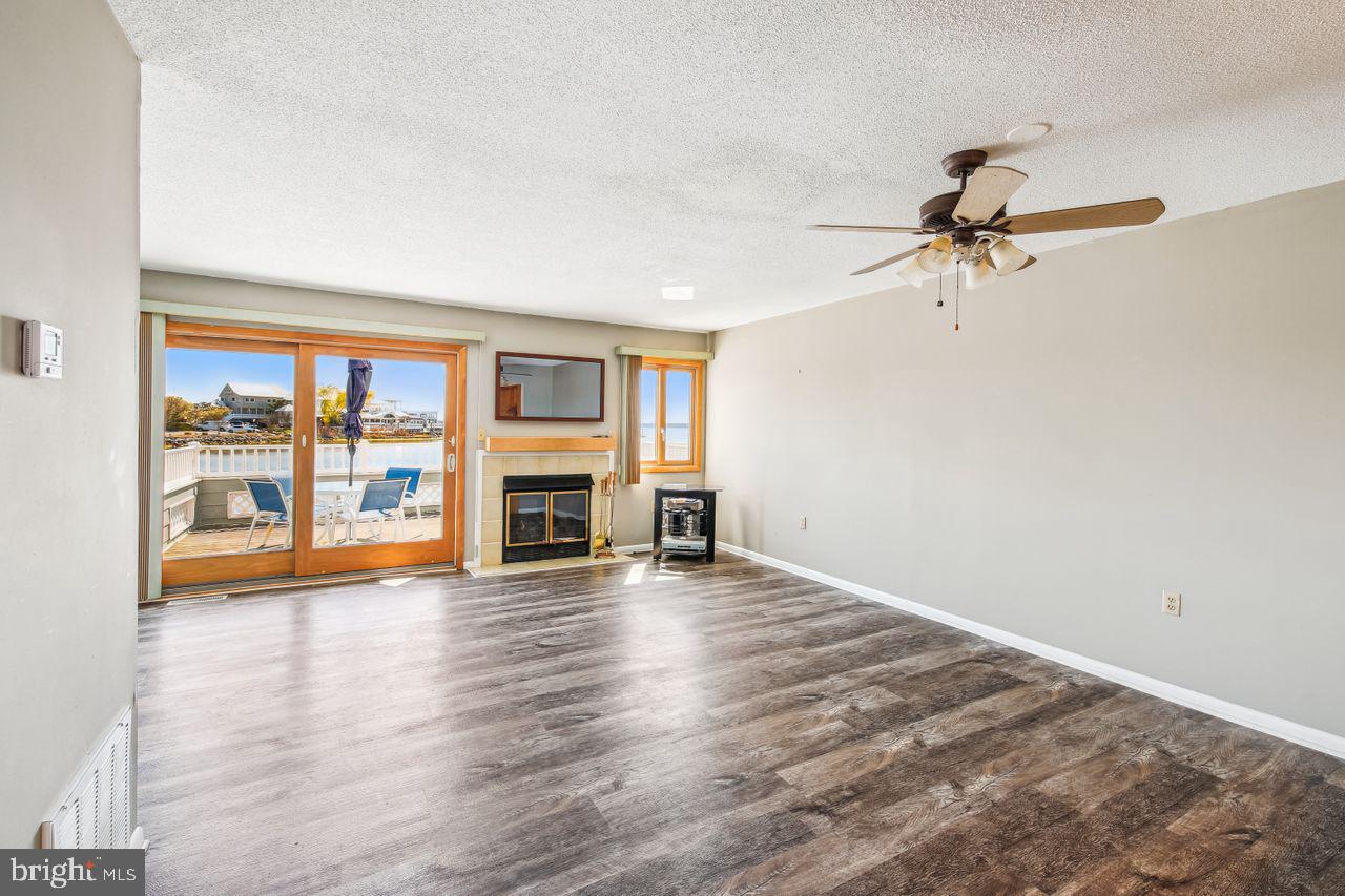 305 Seabay Ln #c7 Property Photo 36