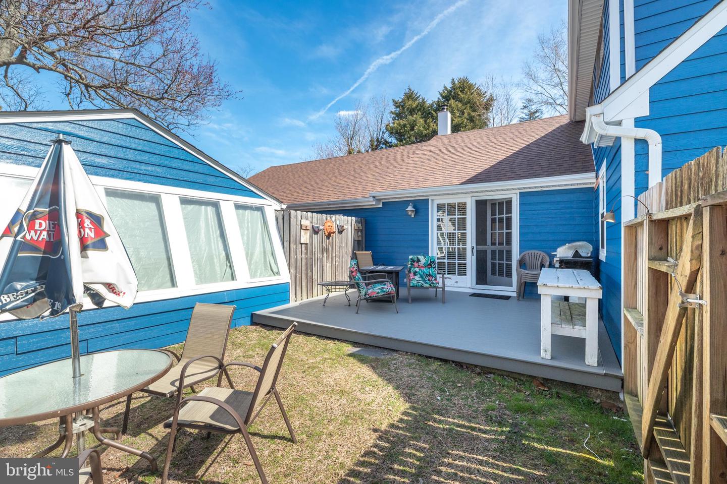 12927 Center Dr Property Photo 14