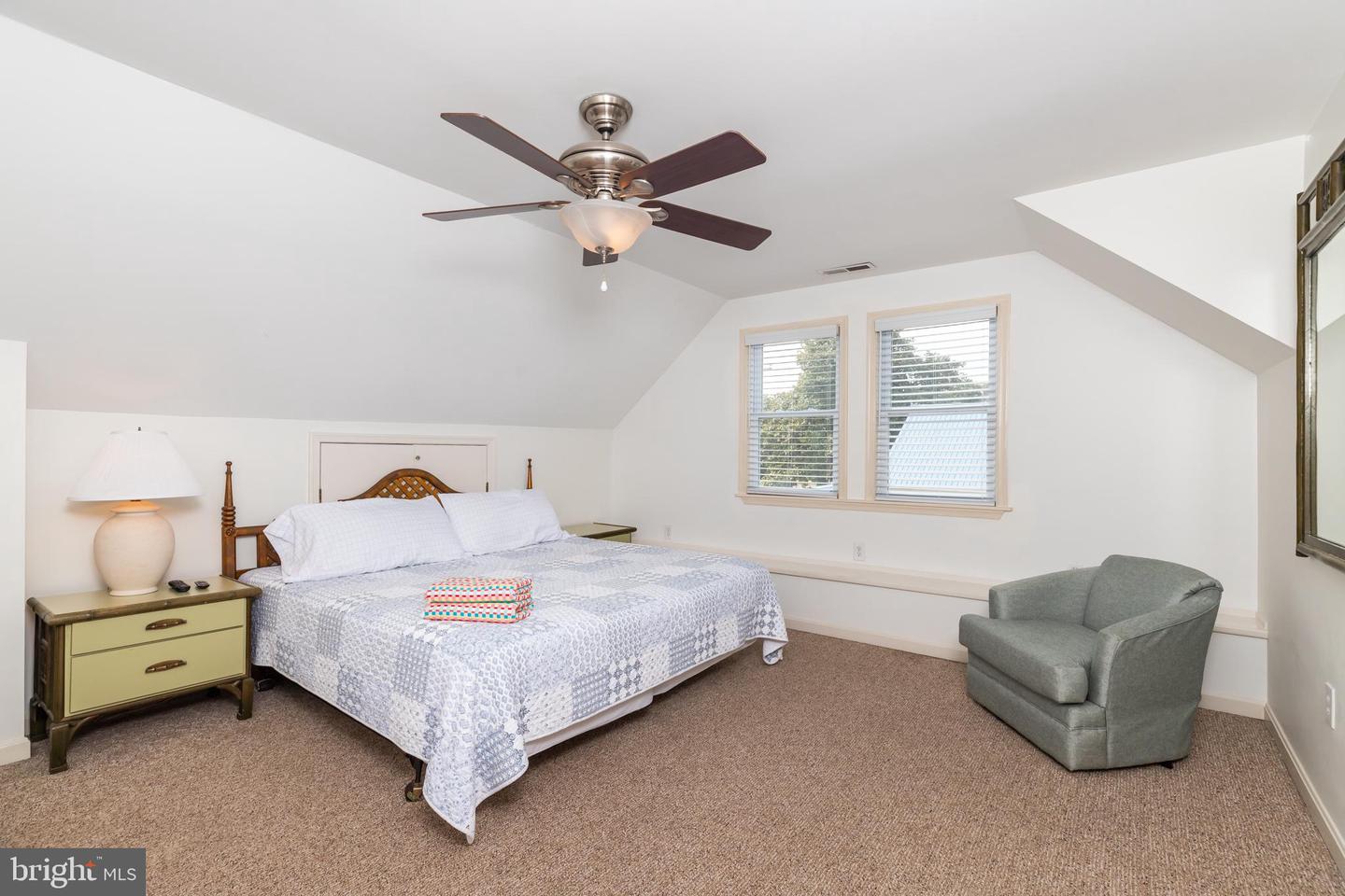 12927 Center Dr Property Photo 36