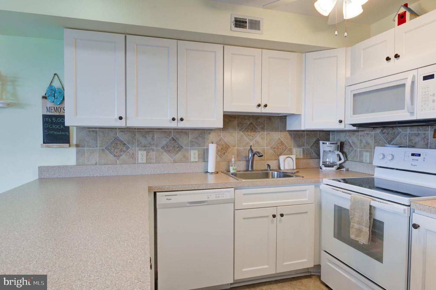 104 56th St #207 Property Photo 14