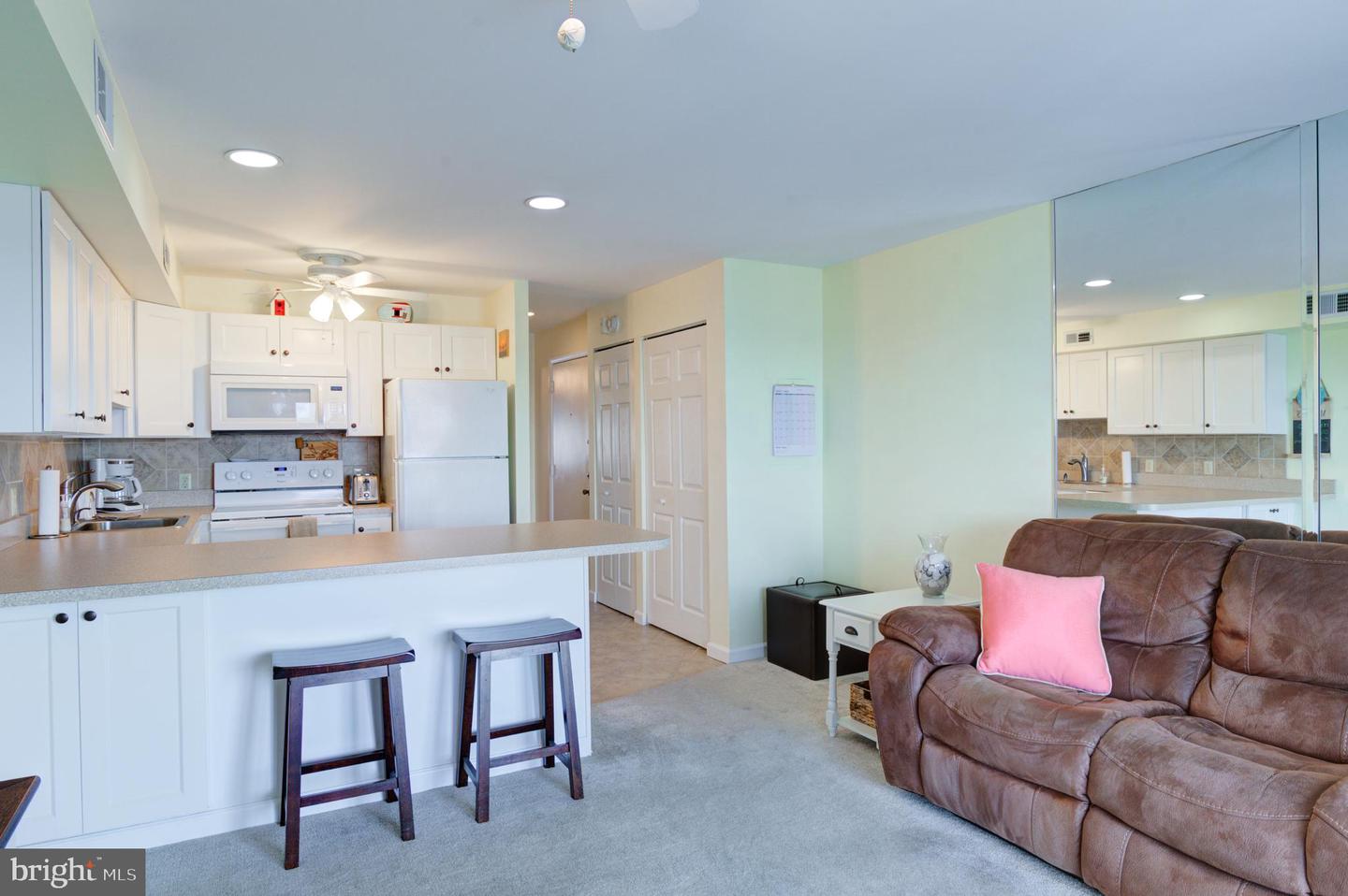 104 56th St #207 Property Photo 19