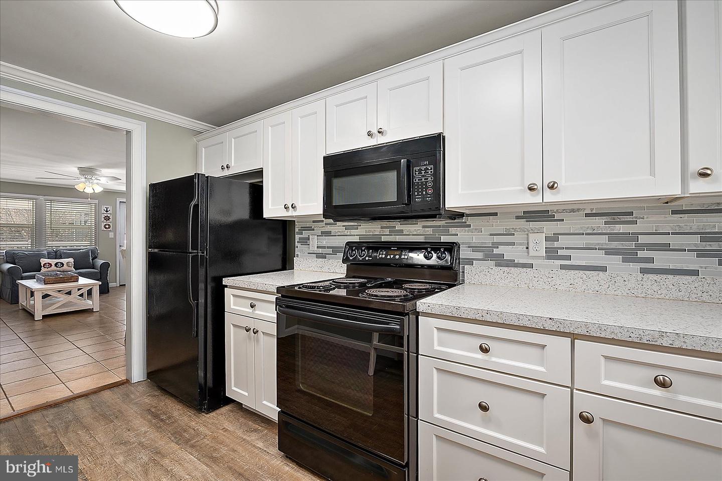 1701 N Baltimore Ave Property Photo 17