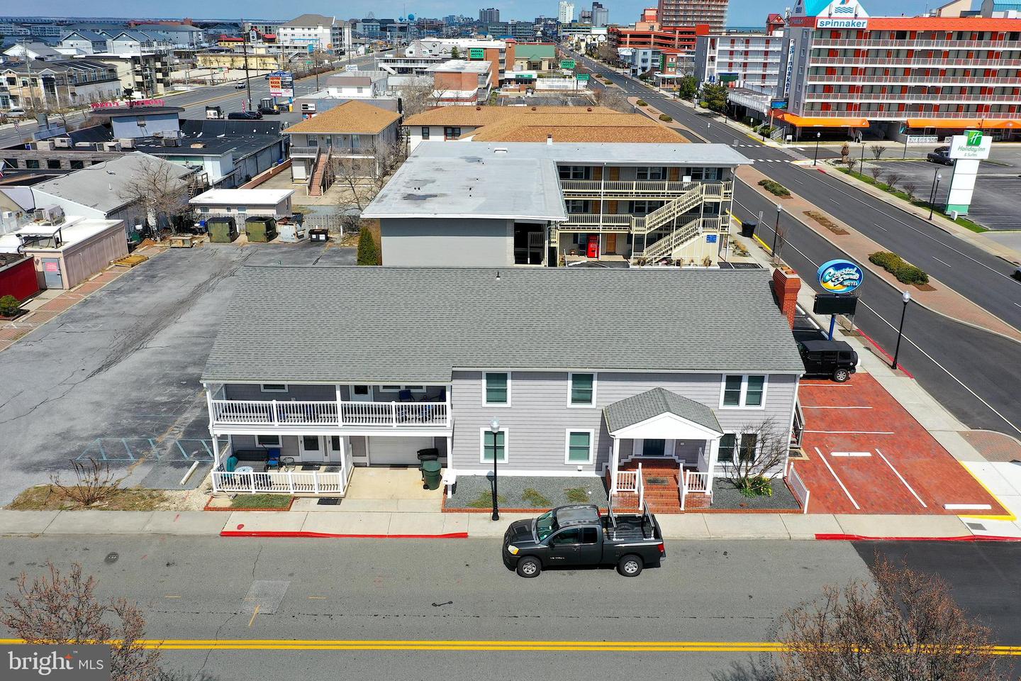 1701 N Baltimore Ave Property Photo 55
