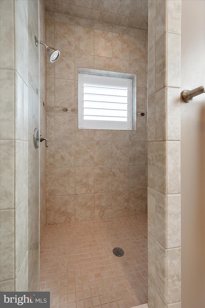 13000 Marina View Ln #19 Property Photo 67