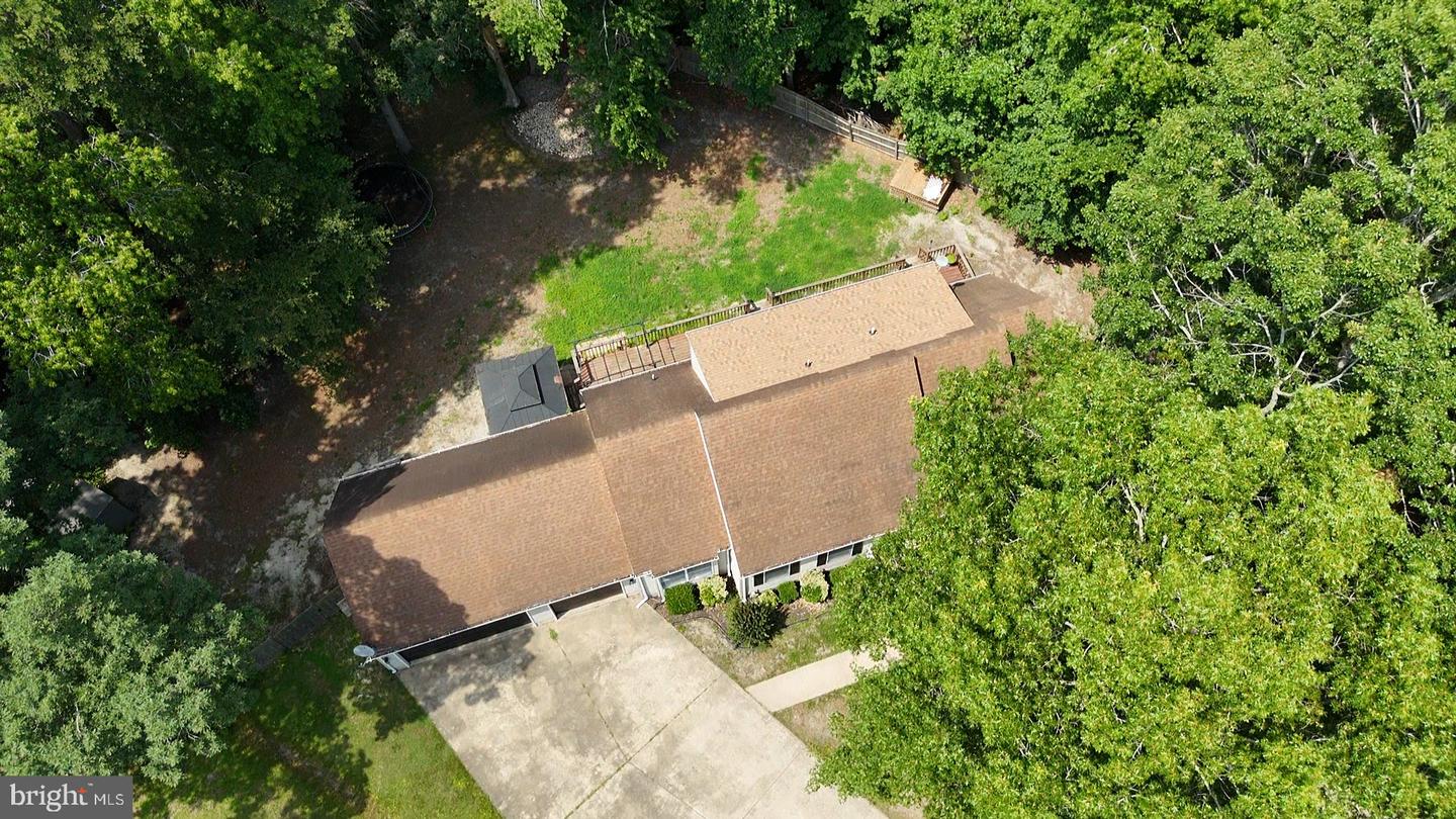 833 White Oaks Ln Property Photo 53