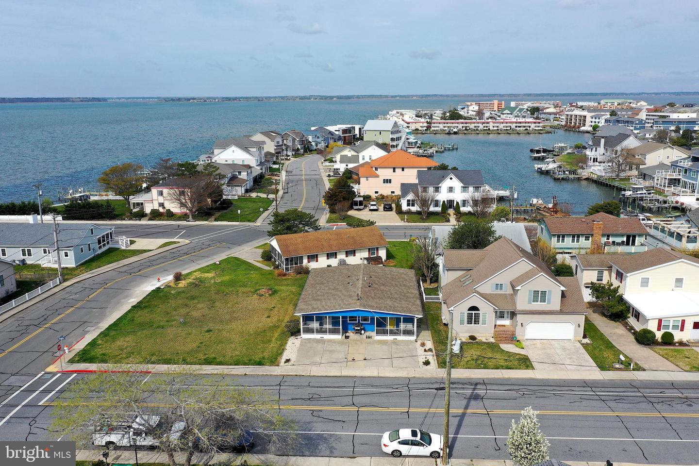 8703-a Caribbean Dr Property Photo 3
