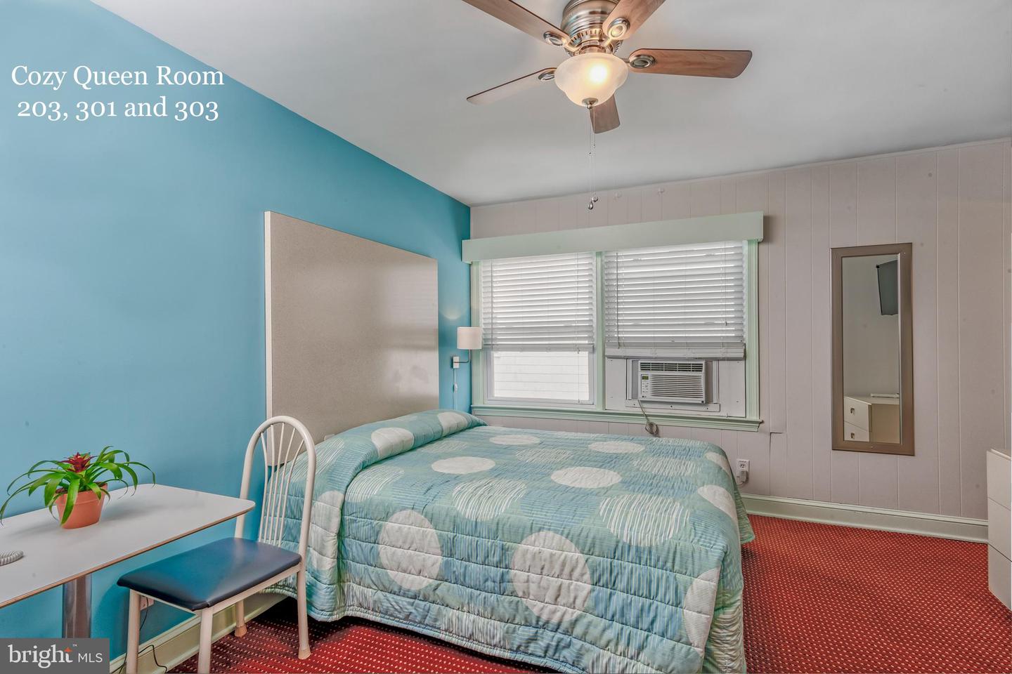 1209 N Baltimore Ave Property Photo 11