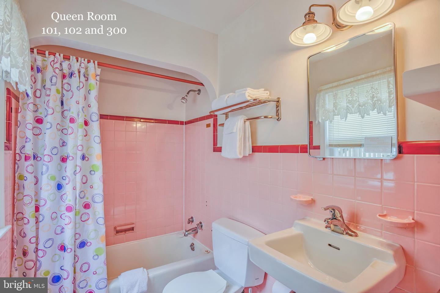 1209 N Baltimore Ave Property Photo 29