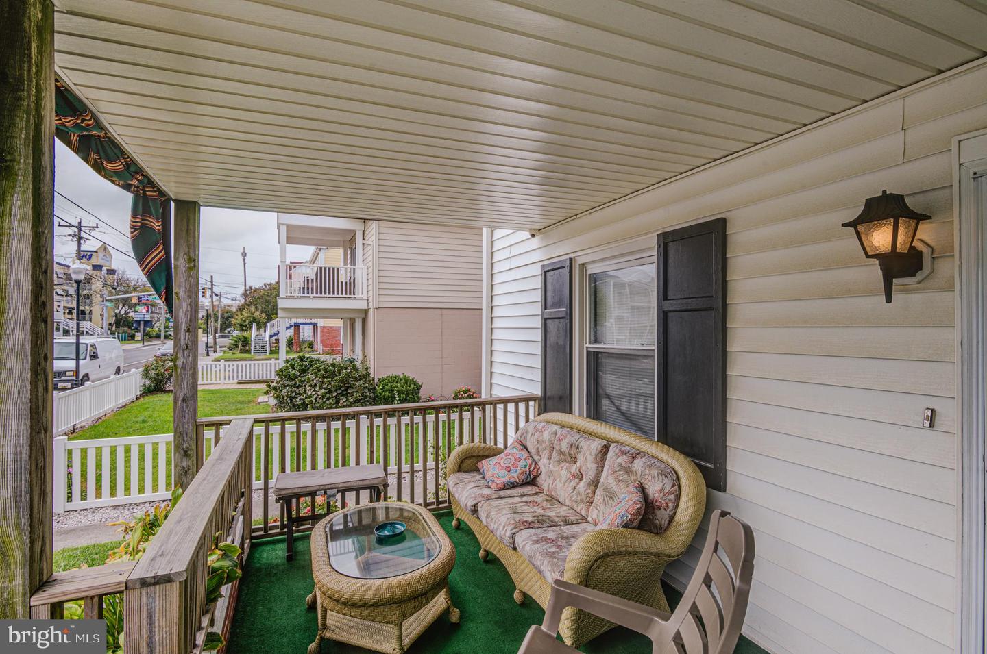 1209 N Baltimore Ave Property Photo 45