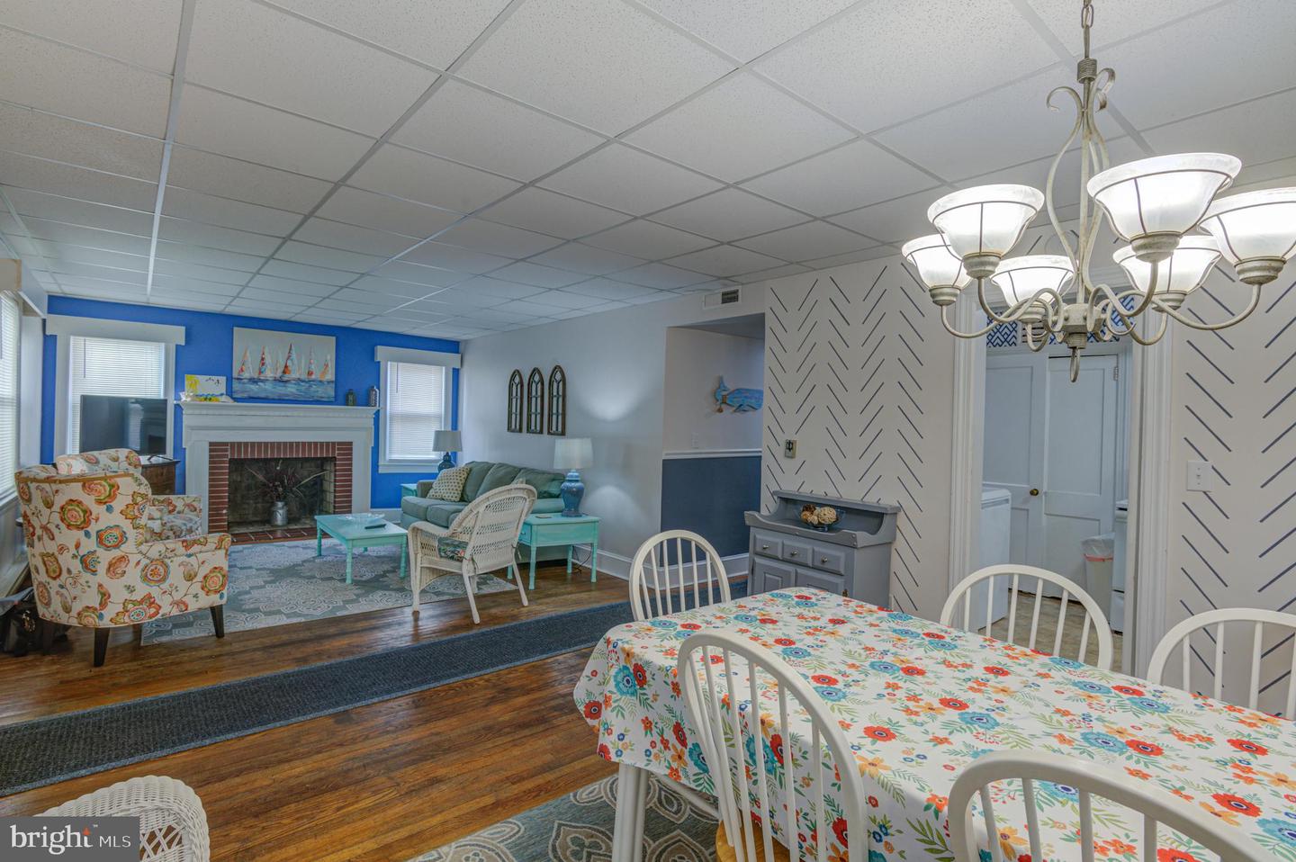 1209 N Baltimore Ave Property Photo 51