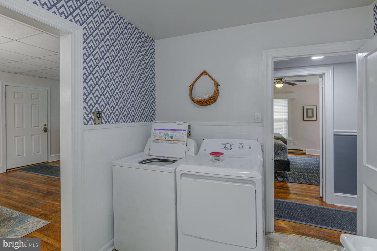 1209 N Baltimore Ave Property Photo 55