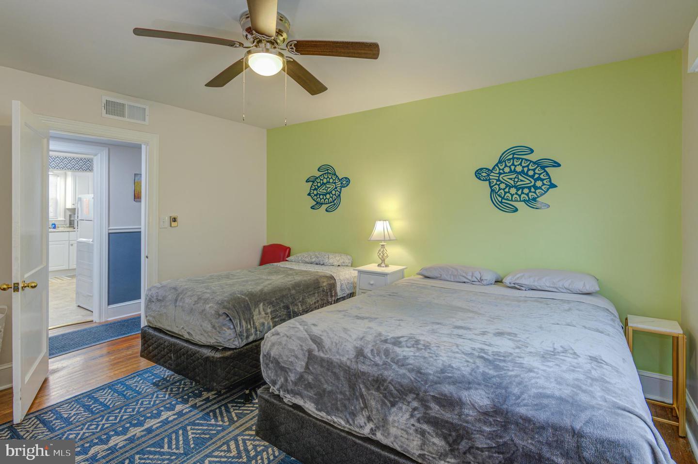 1209 N Baltimore Ave Property Photo 57
