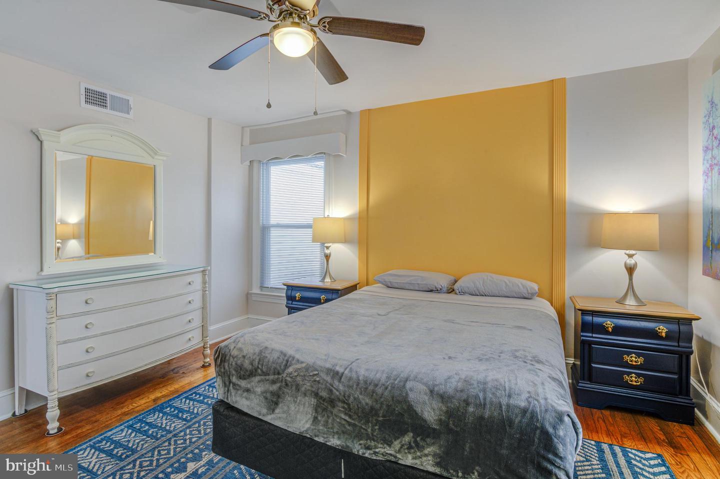 1209 N Baltimore Ave Property Photo 63