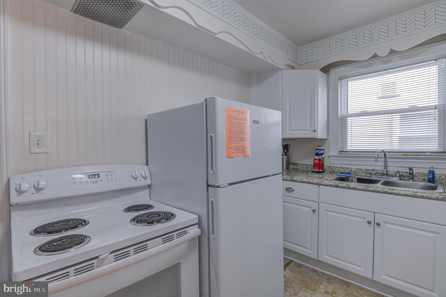 1209 N Baltimore Ave Property Photo 71