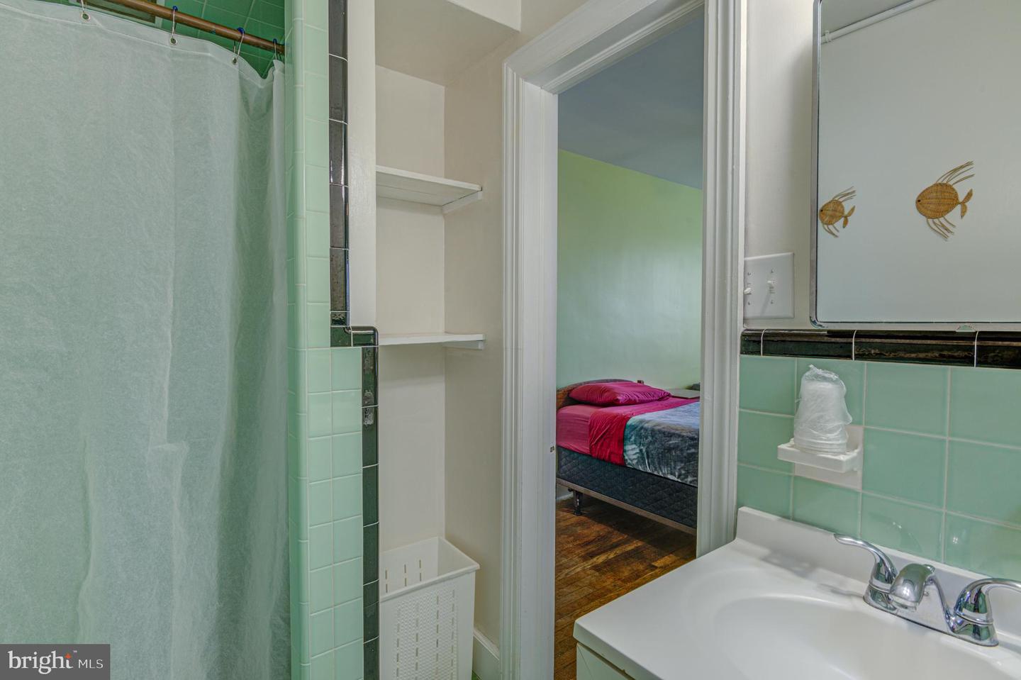 1209 N Baltimore Ave Property Photo 78