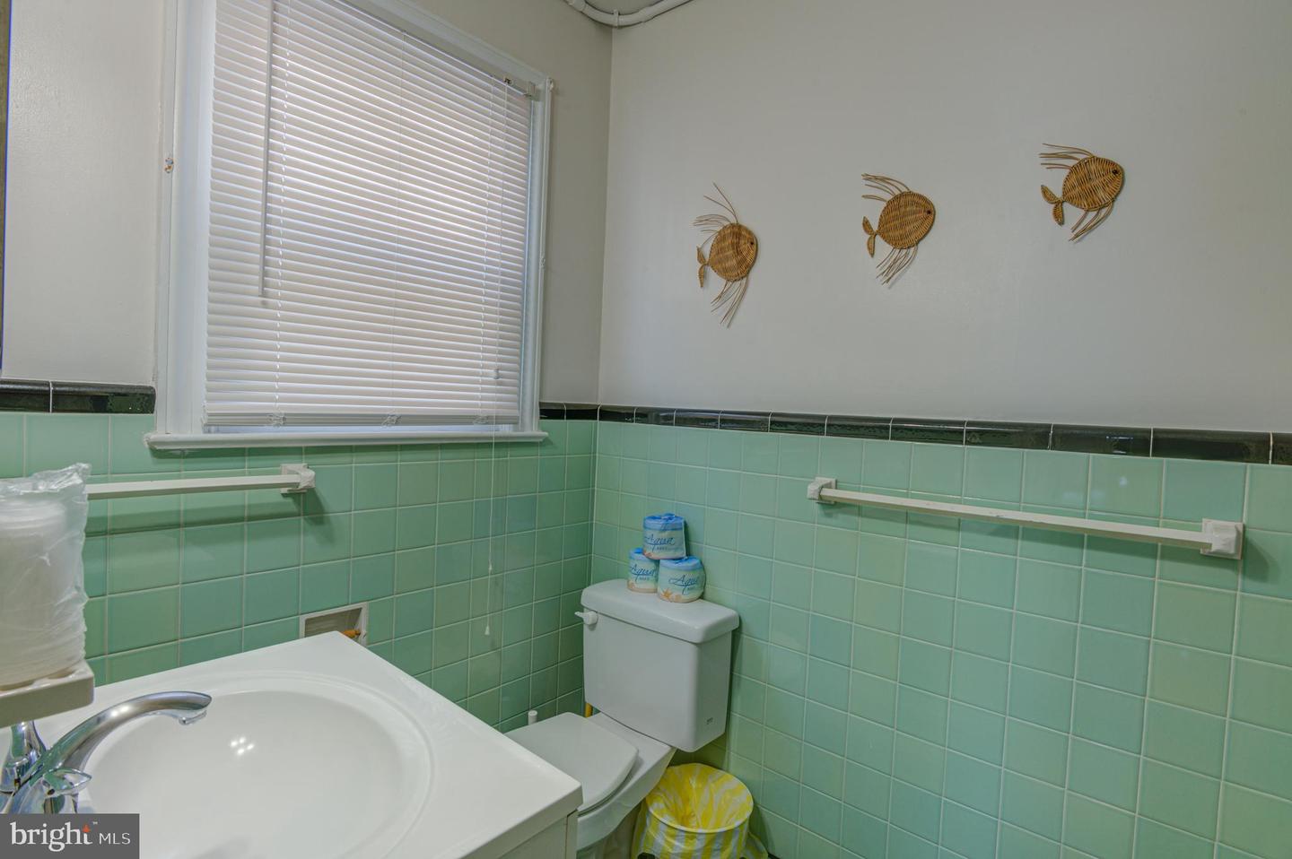 1209 N Baltimore Ave Property Photo 79