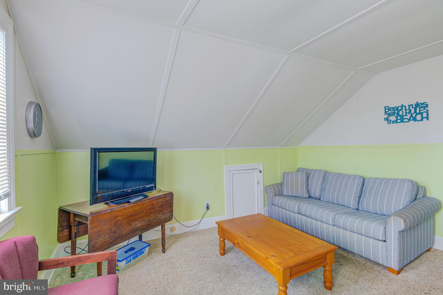 1209 N Baltimore Ave Property Photo 85