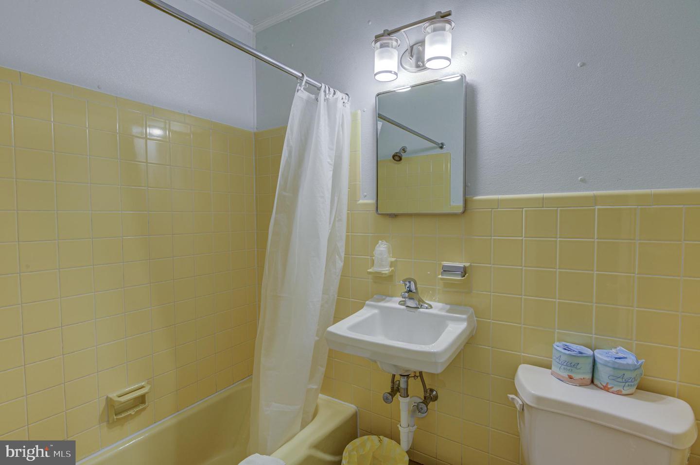 1209 N Baltimore Ave Property Photo 102