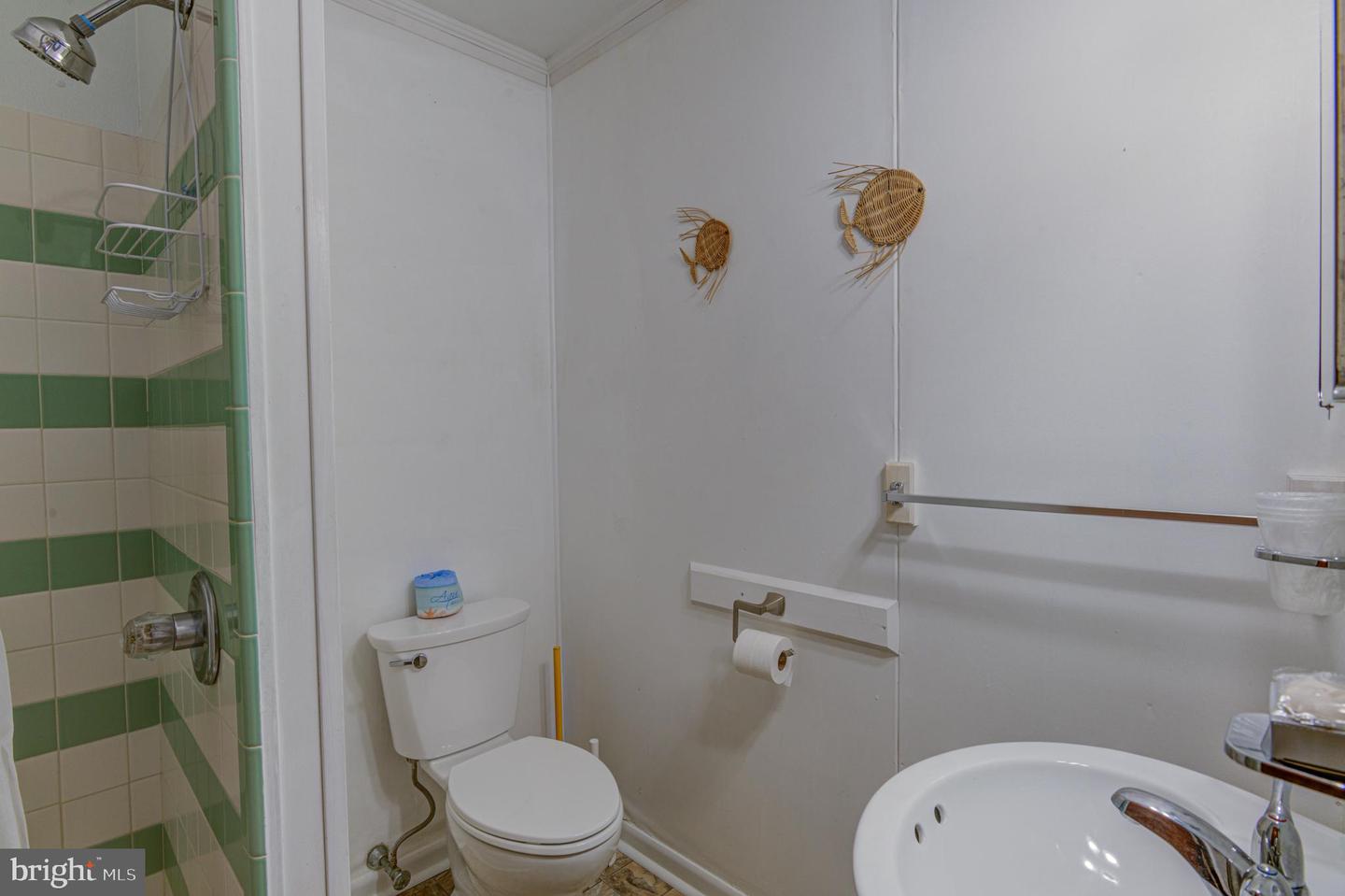 1209 N Baltimore Ave Property Photo 104