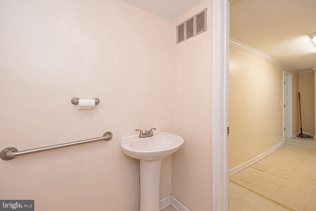 202 Willow St Property Photo 25