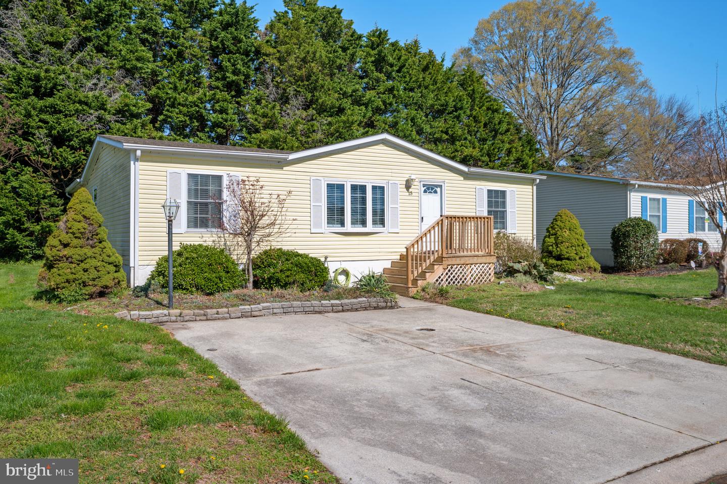 15 Anchor Way Dr Property Photo 2