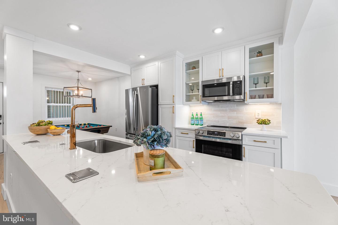 615 Salt Spray Rd #3e Property Photo 1